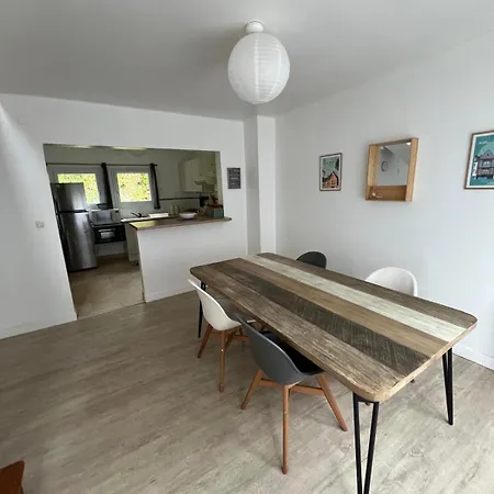 Дом отдыха Petite Maison 2 Pas Du Centre *